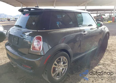2011 Mini Cooper S из США, поврежденный, VIN WMWSV3C58BTY21249